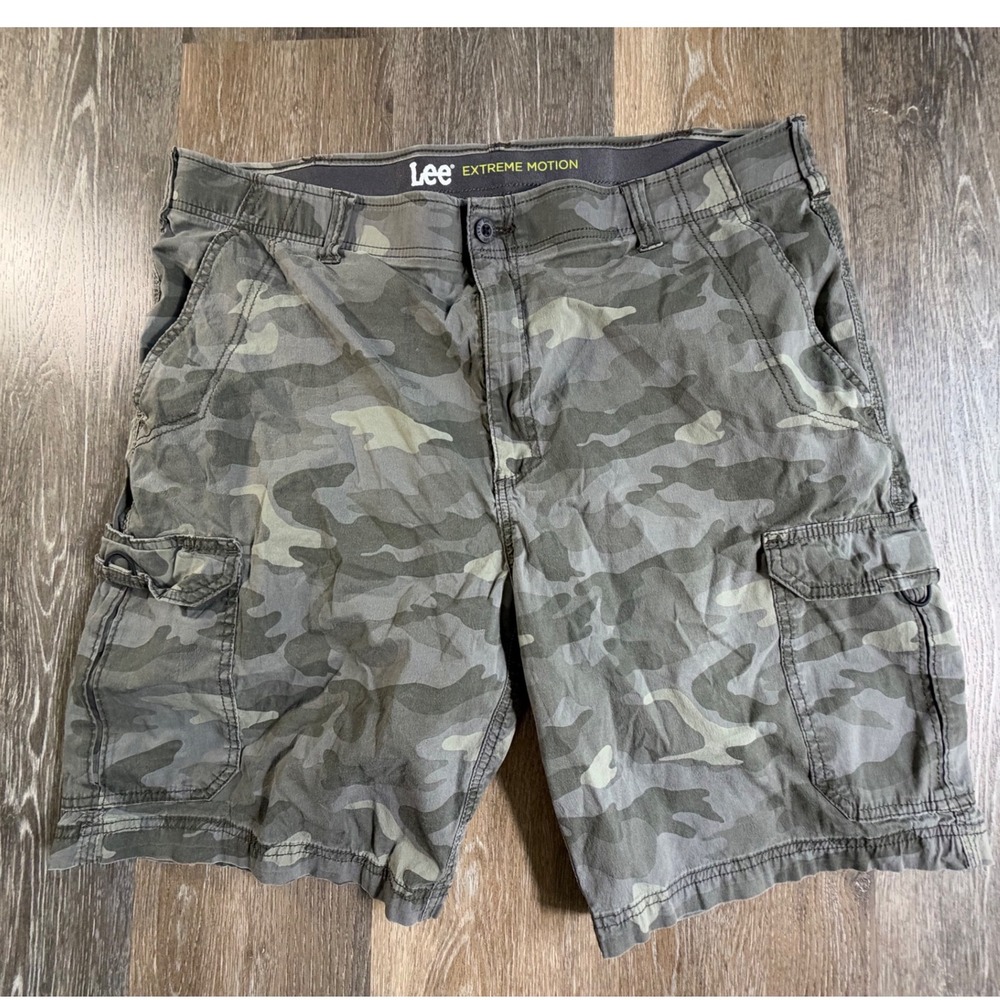 Lee Cargo Shorts Mens 40 Green Camo Extreme Motion Stretch Multi Pocket